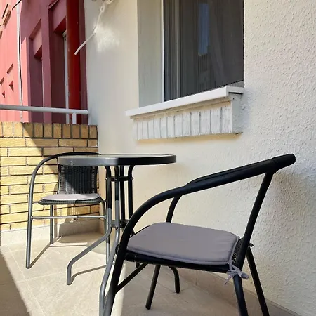 Kasmir Apartment